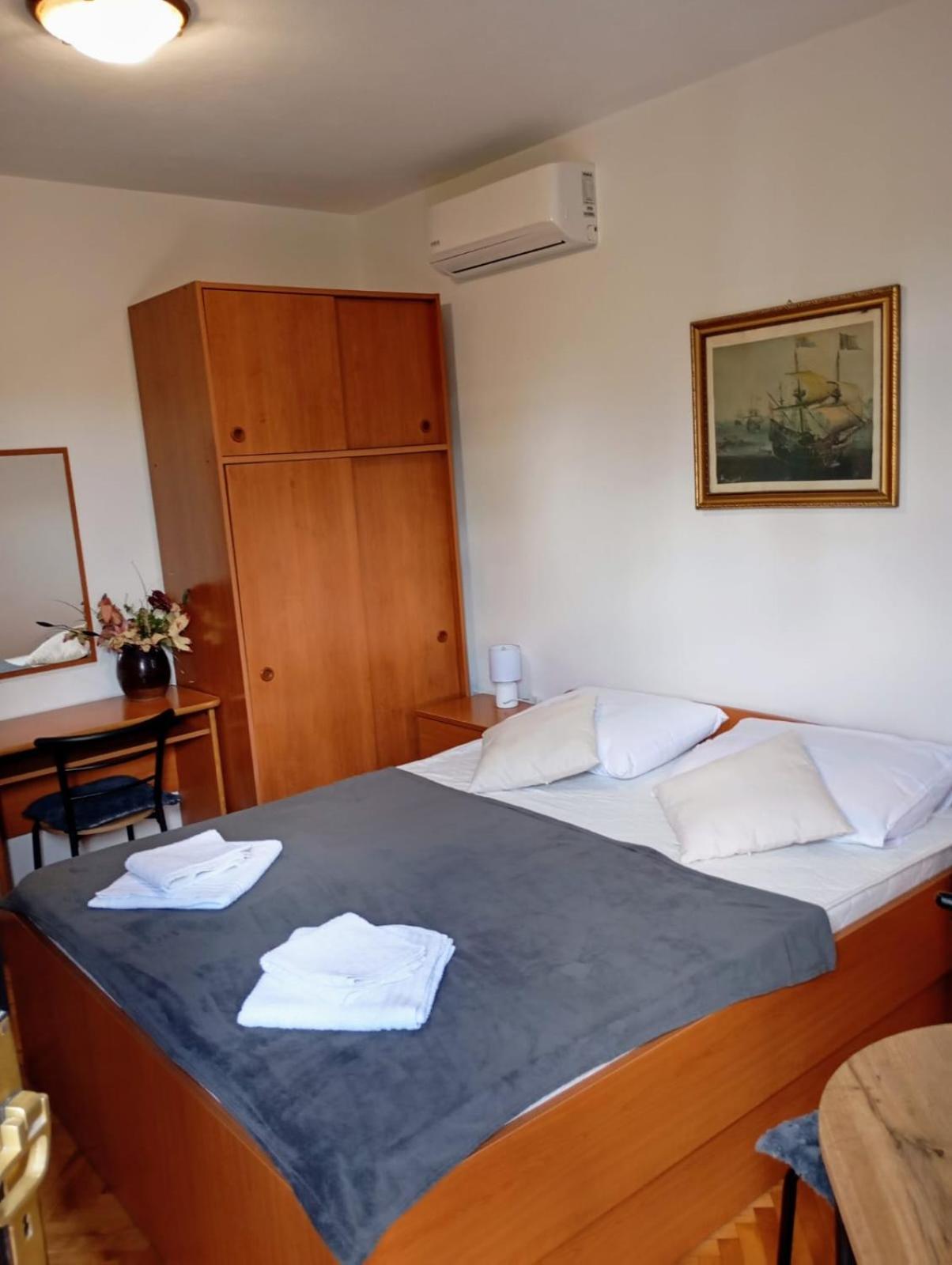 Rooms Helena Krk Town Dış mekan fotoğraf
