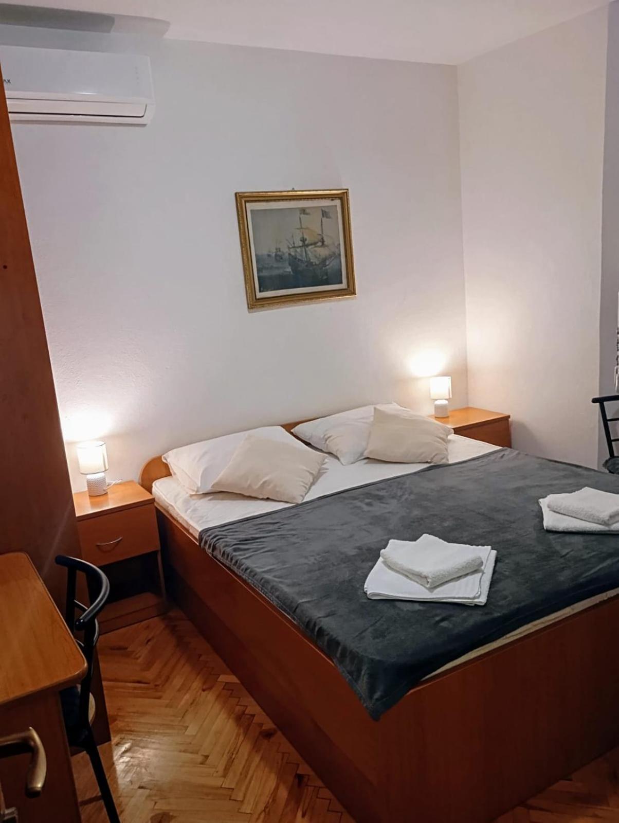Rooms Helena Krk Town Dış mekan fotoğraf