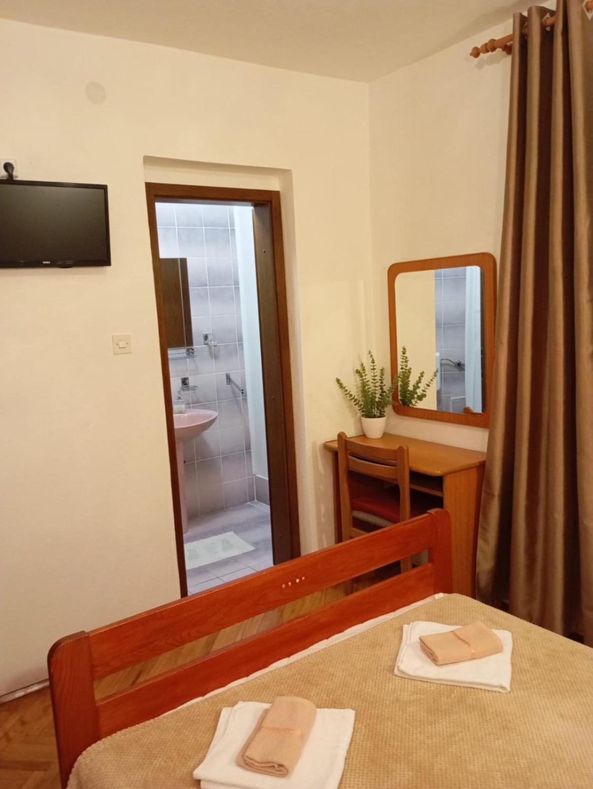 Rooms Helena Krk Town Dış mekan fotoğraf