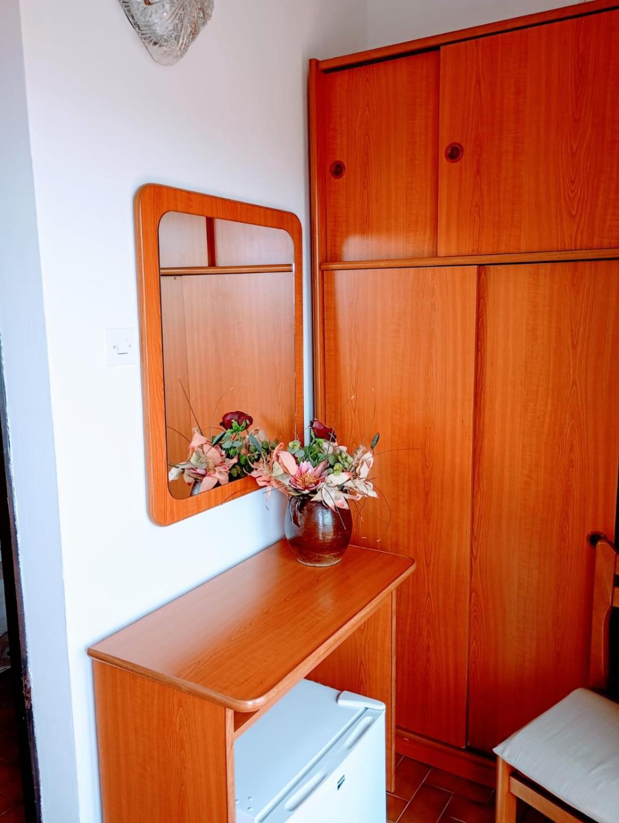 Rooms Helena Krk Town Dış mekan fotoğraf