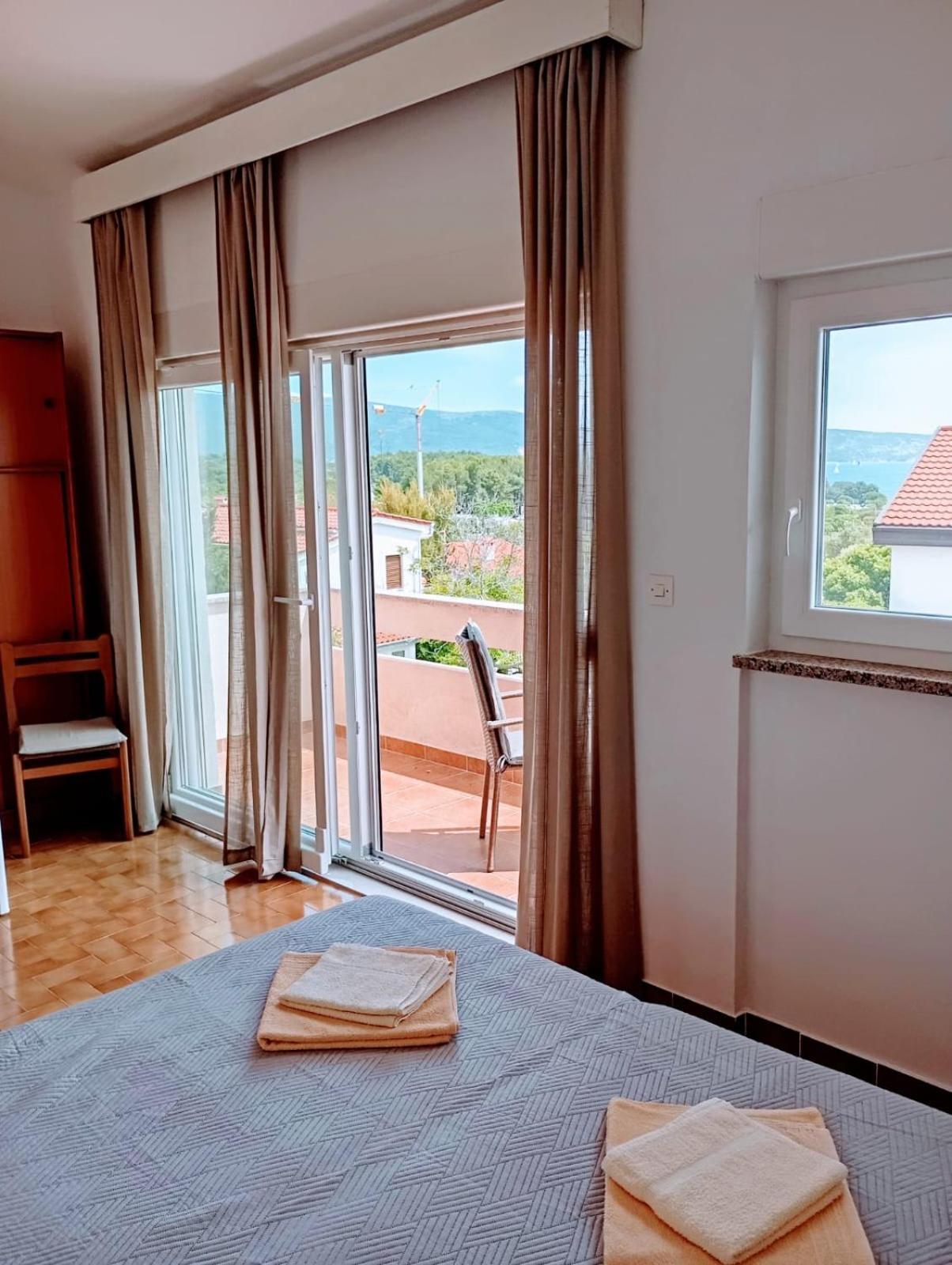 Rooms Helena Krk Town Dış mekan fotoğraf