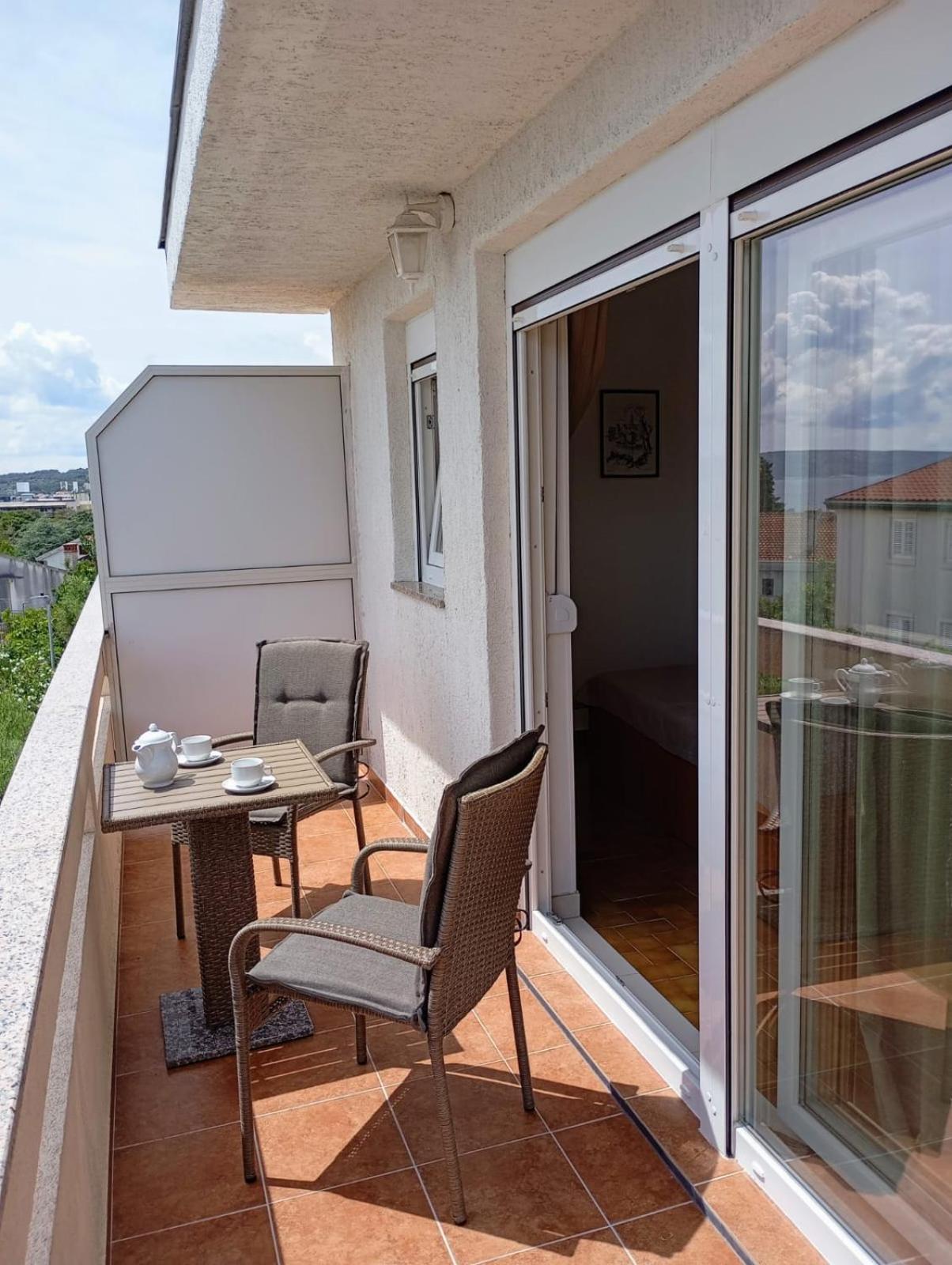 Rooms Helena Krk Town Dış mekan fotoğraf