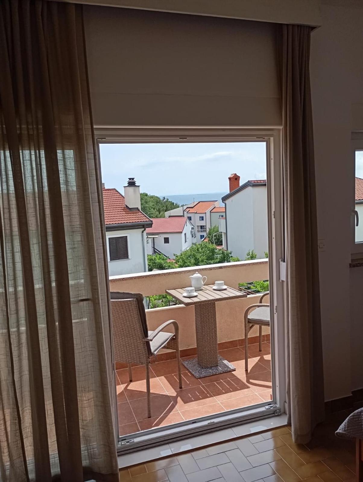 Rooms Helena Krk Town Dış mekan fotoğraf