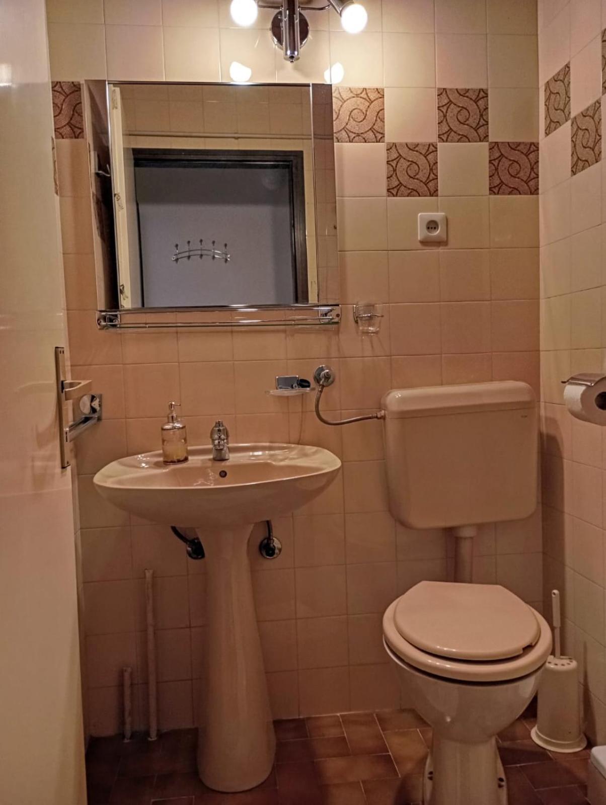 Rooms Helena Krk Town Dış mekan fotoğraf